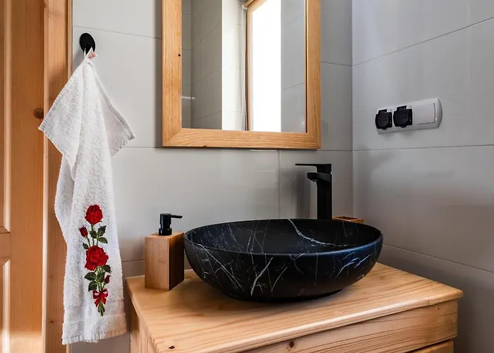 Miedzy Gorami Chalet